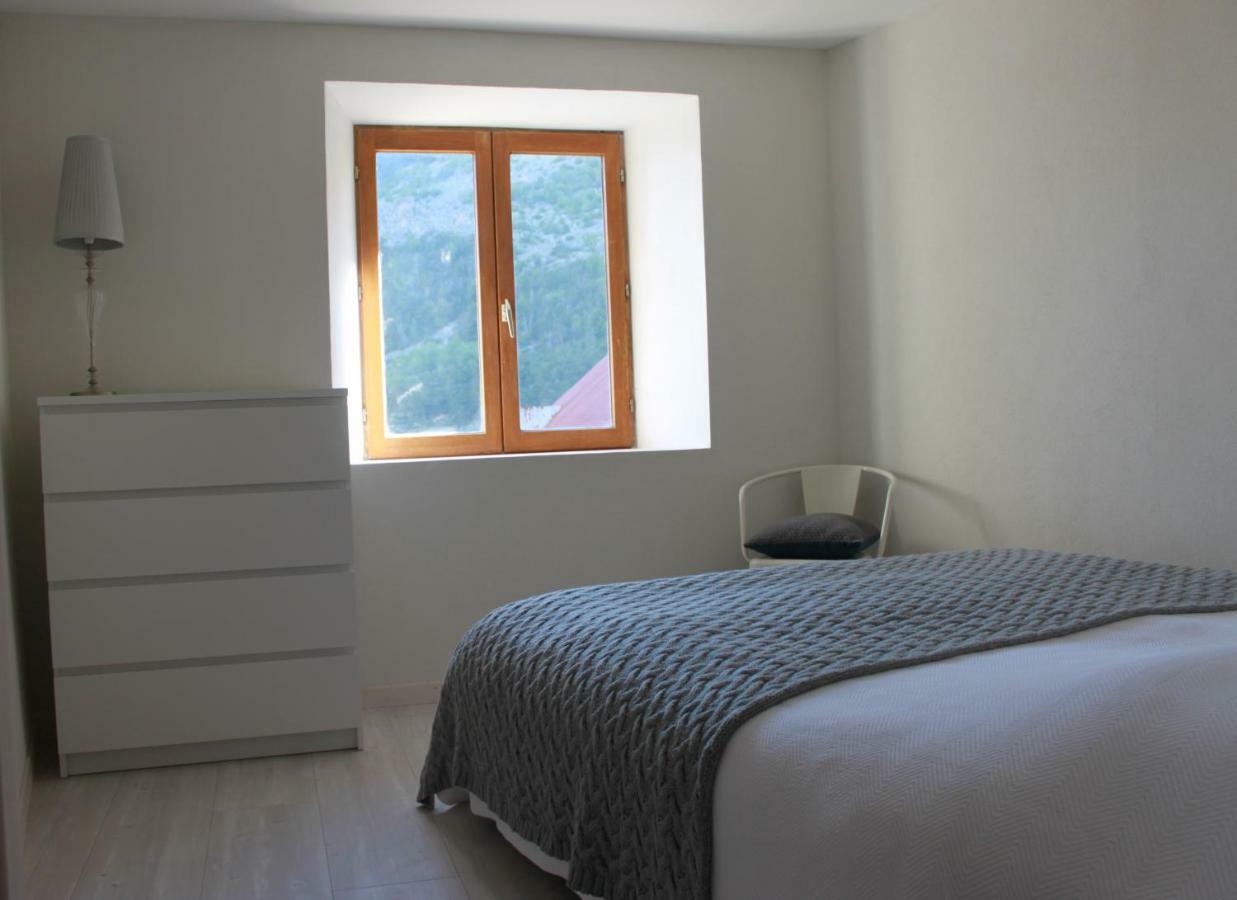 L'Eyssart Apartment Les Vigneaux Екстериор снимка